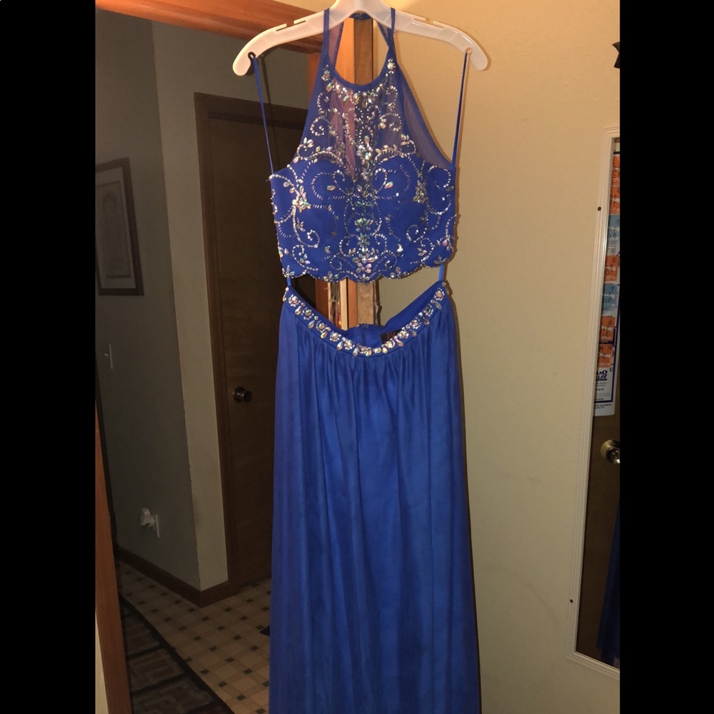 2017 Two-Piece Prom Dress - Picture 2 of 7